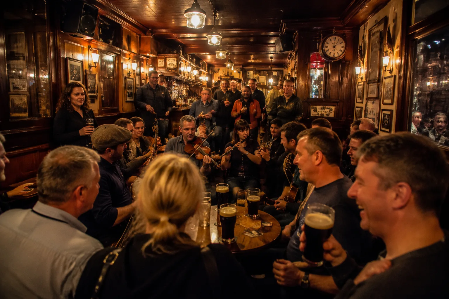 Dublin Pub Night, Ireland
