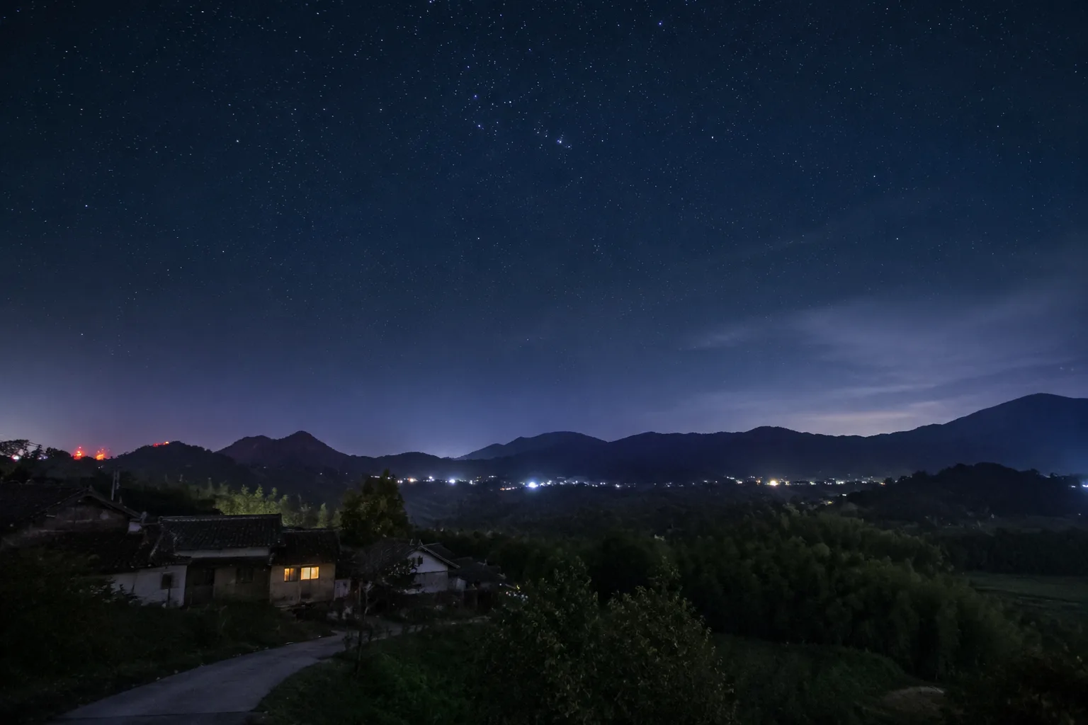 Night Village, Japan