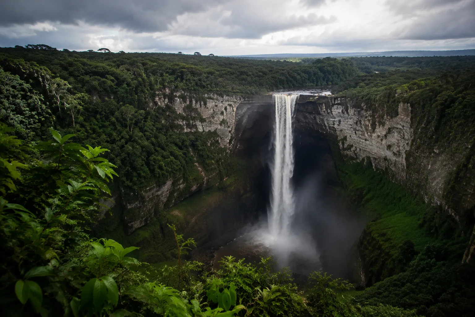 Ousudia Falls, Guyana