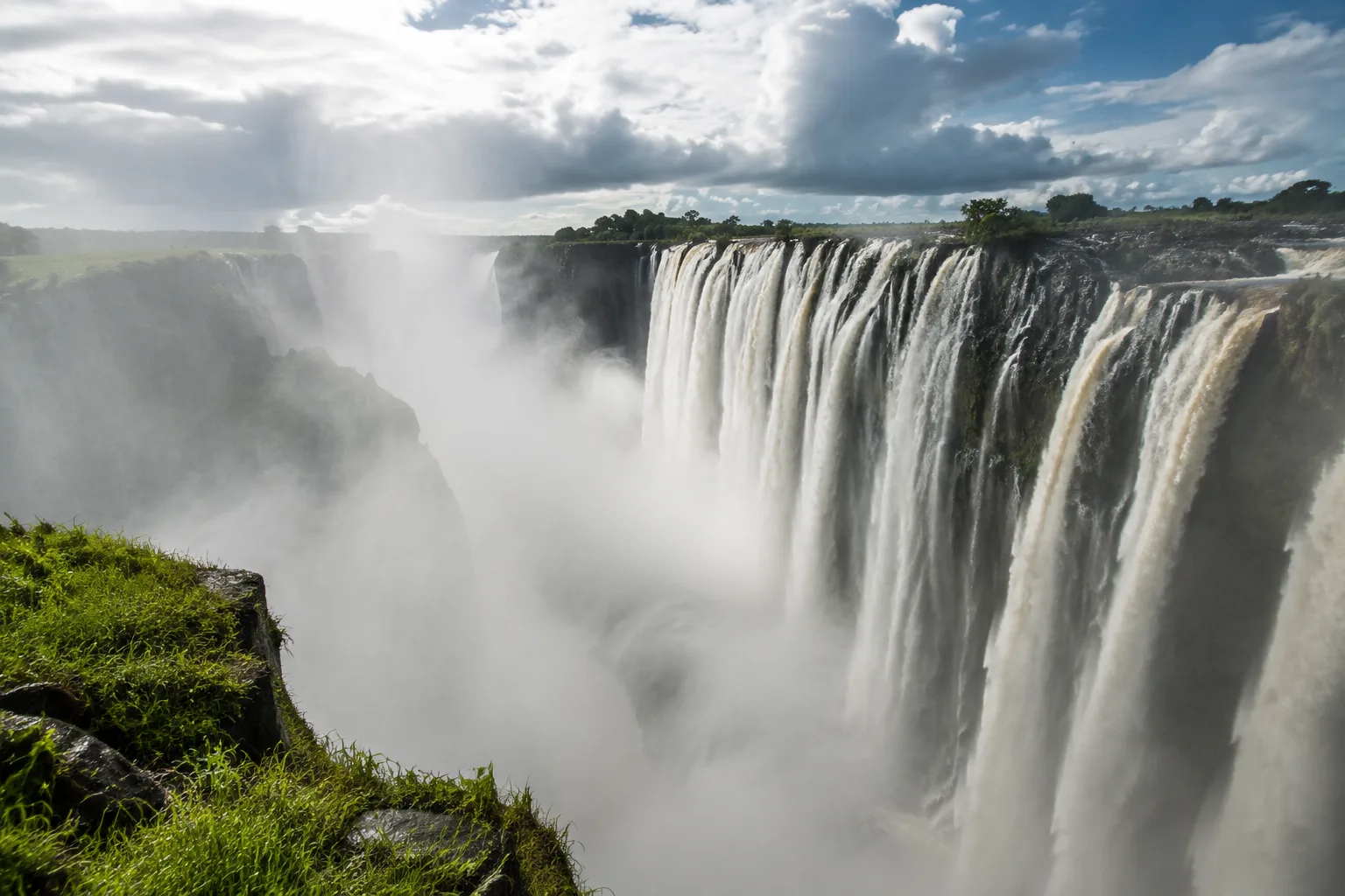 Victoria Falls Mist, Zimbabwe