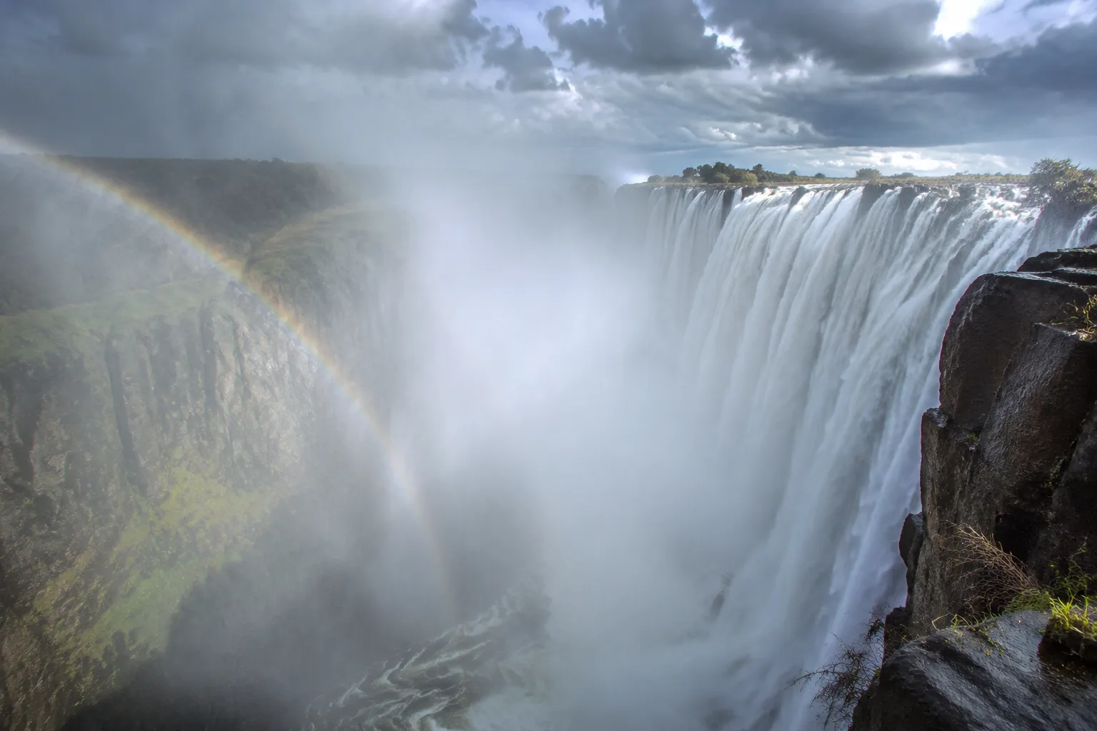 Zambia Falls Side, Zambia